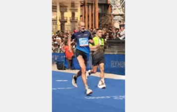 Bruno DESSALLES performe au marathon de Barcelone